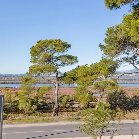 1 Bedroom Gorgeous In *