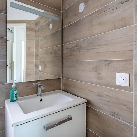 1 Bedroom Gorgeous In