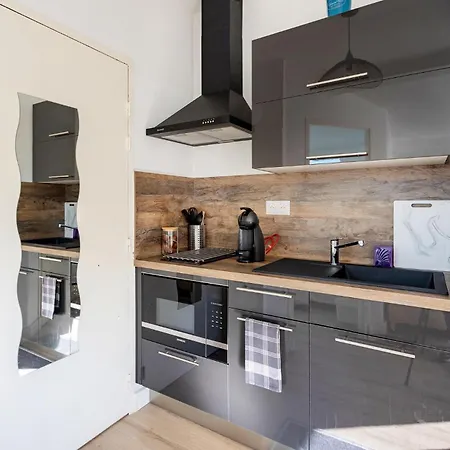 1 Bedroom Gorgeous In Hyeres